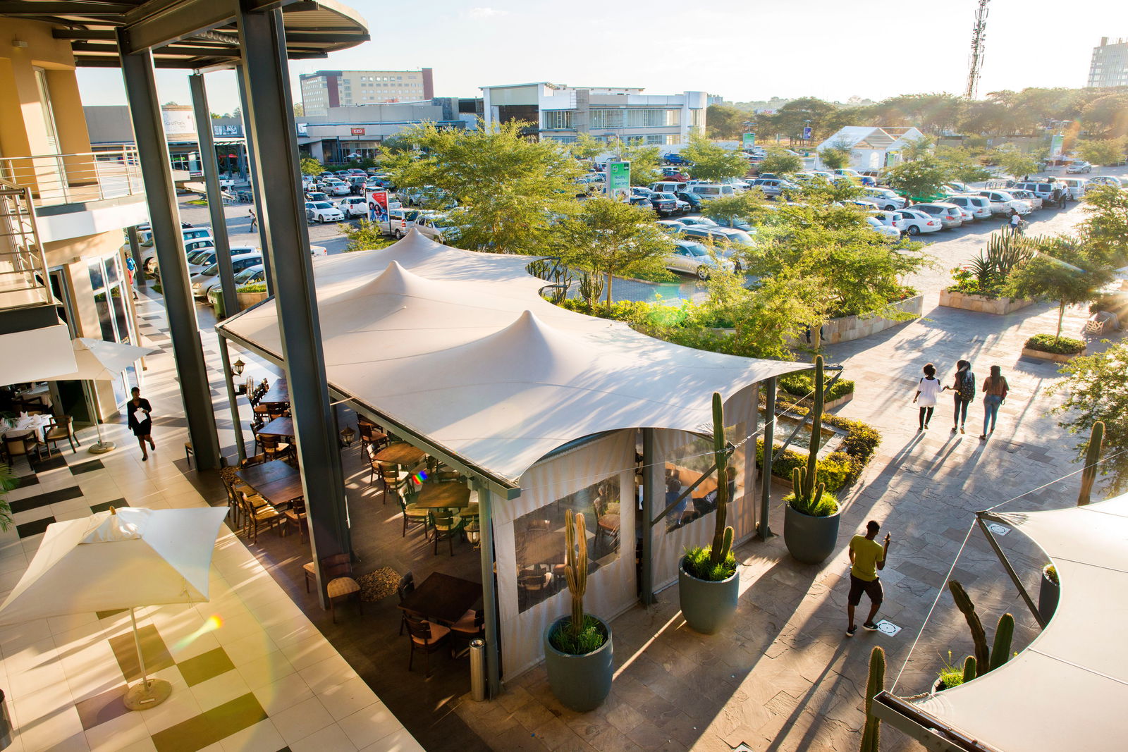 Arhitectură contemporană și dezvoltări noi