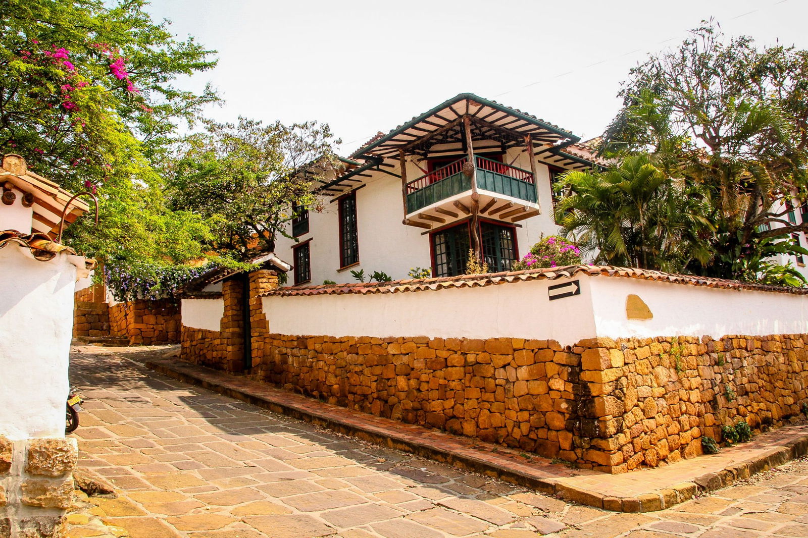 Arhitectura indigenă și vernaculară 