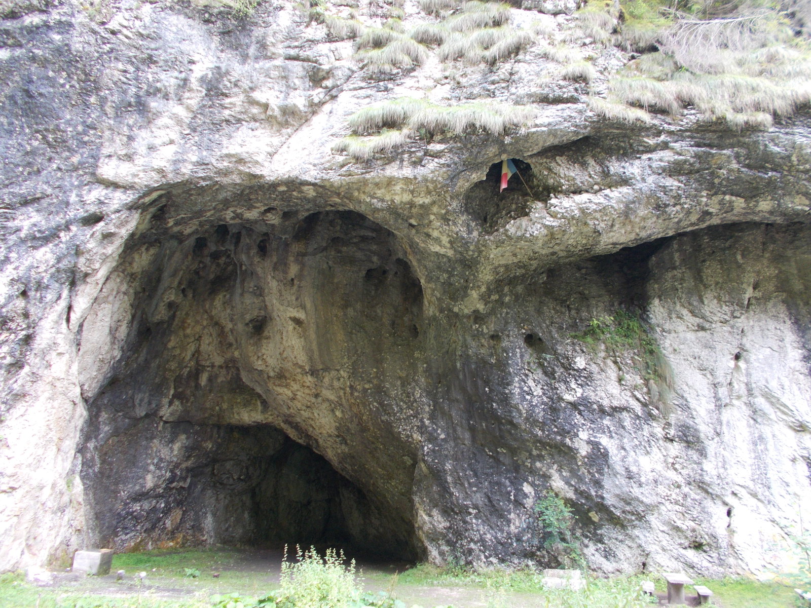 Pestera Scarisoara si Pestera Poarta lui Ionele