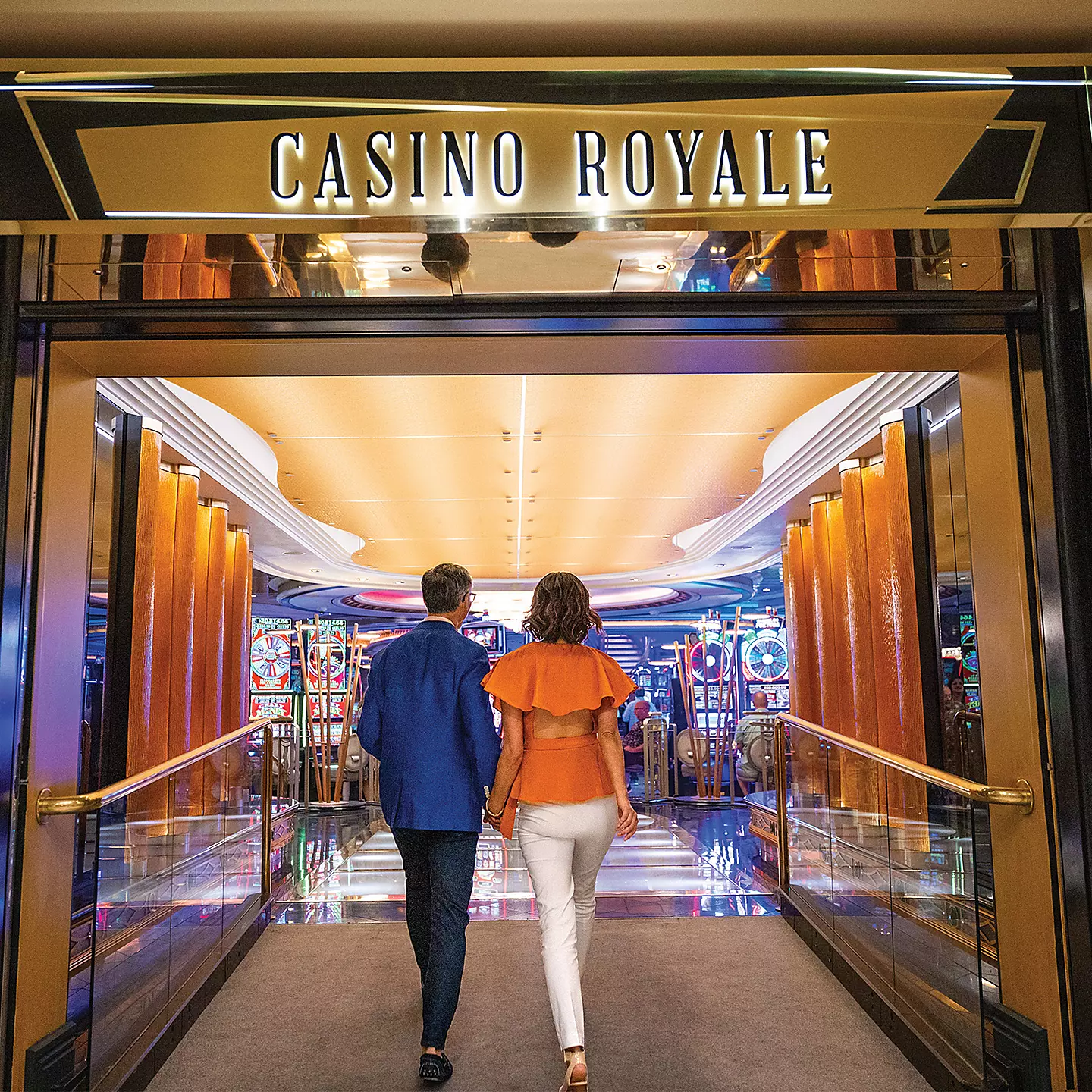 Casino Royale si viata de noapte