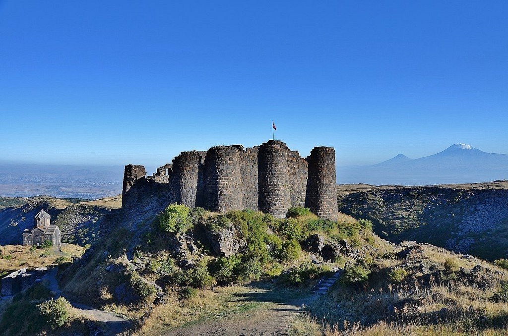 Arhitectura fortificațiilor medievale