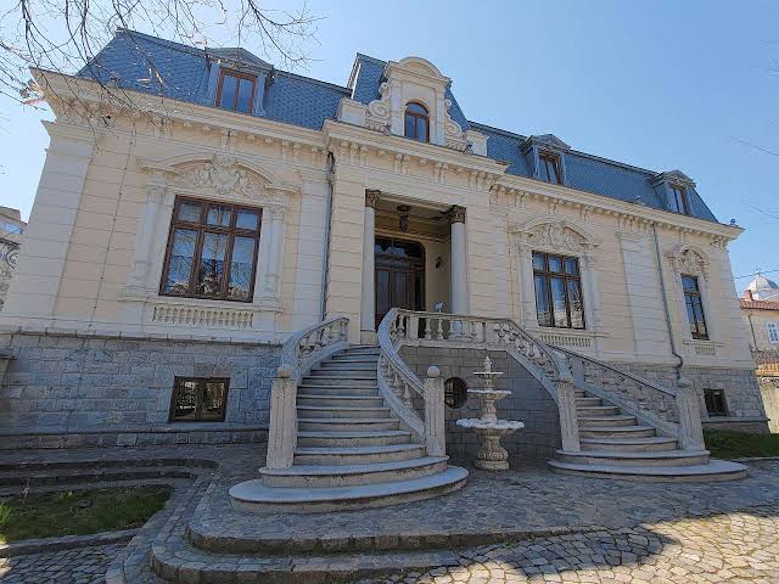 Casa Avramide (Casa Colectiilor)
