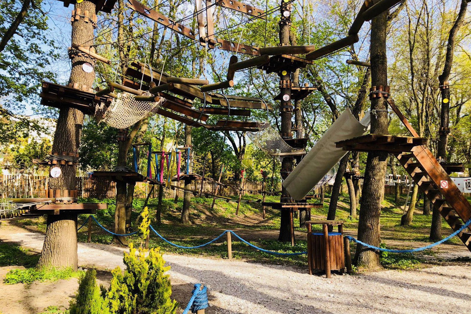 Parcul de aventura Paradis Land
