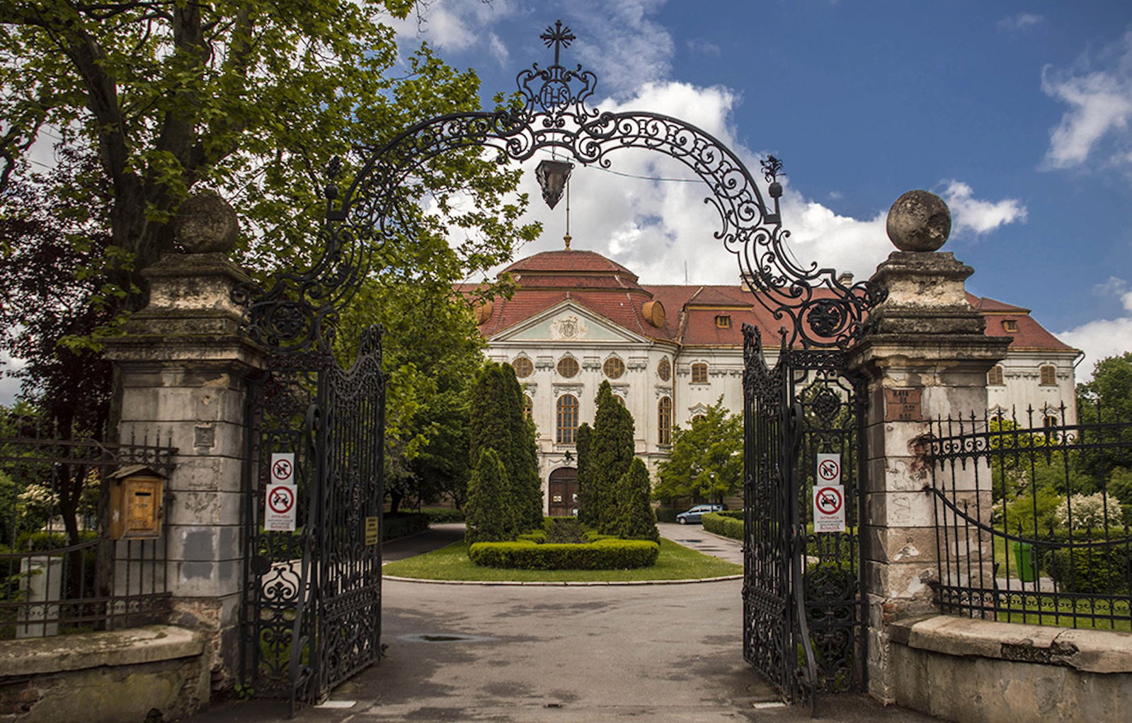 Palatul Episcopal Romano-Catolic si Catedrala
