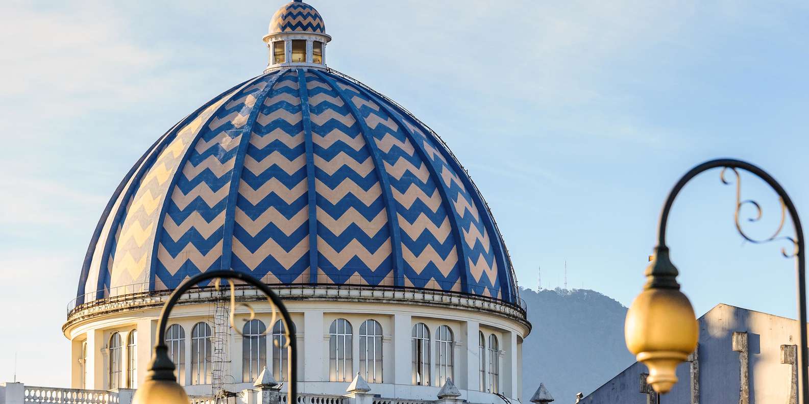 Arhitectura de inspirație africană