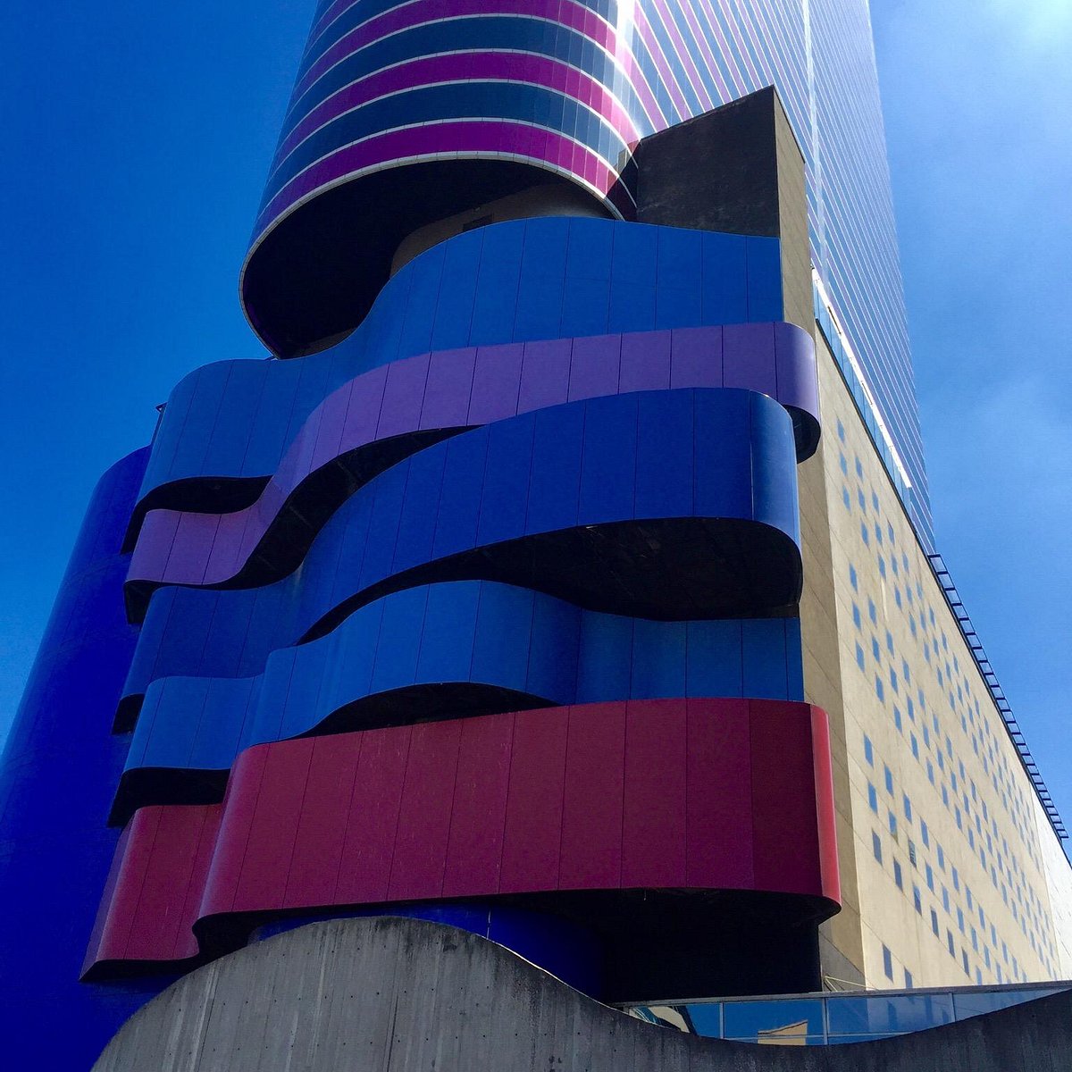 Arhitectura contemporană