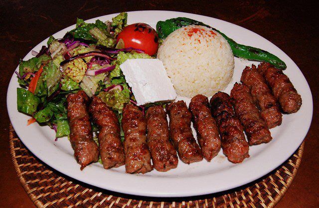 Qebapa (Ćevapi)