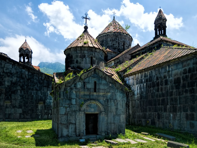 Arhitectura bisericească armeană medievală