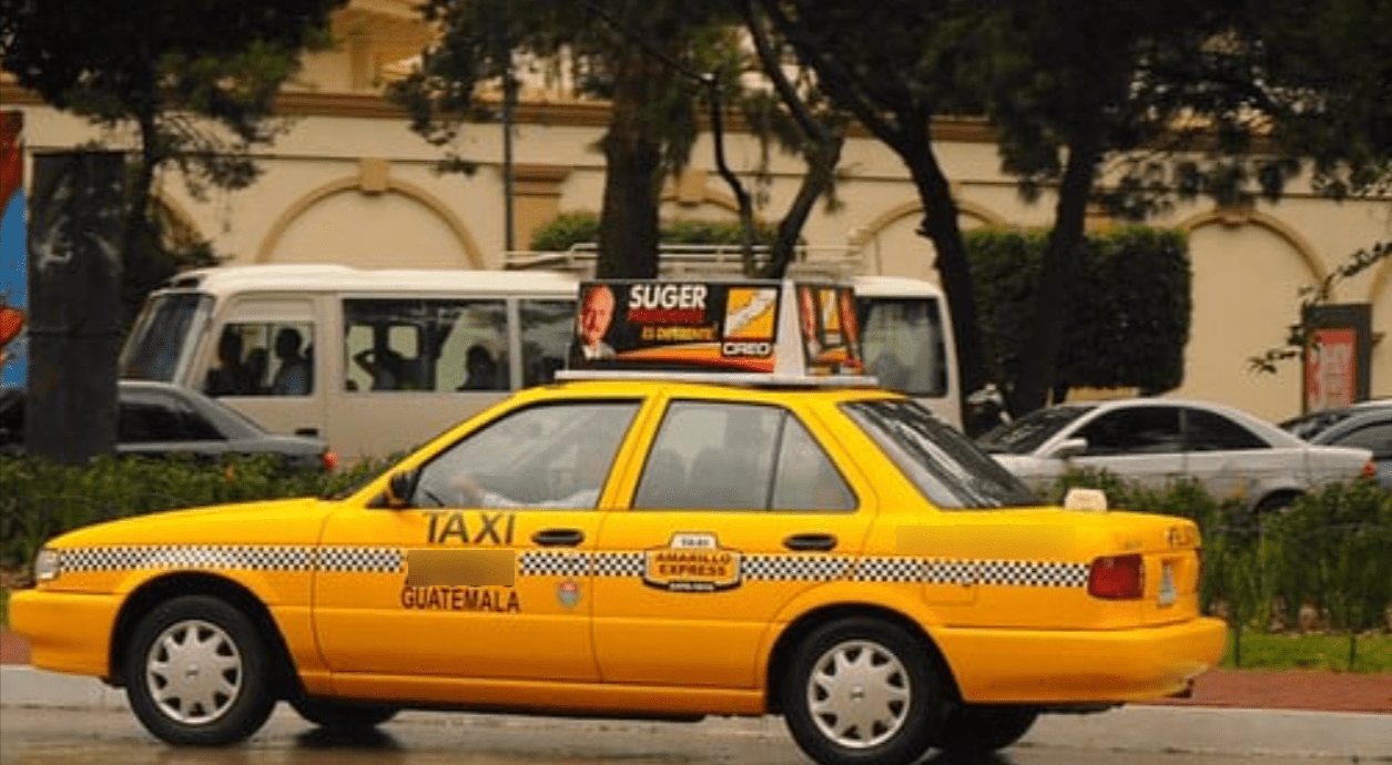 Taxiuri și rideshare