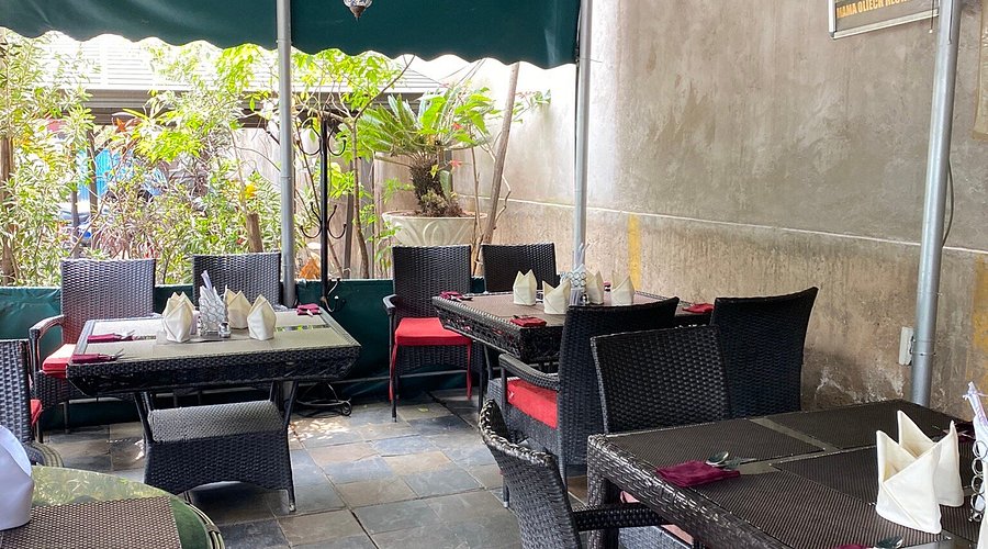 Mama Oliech Restaurant