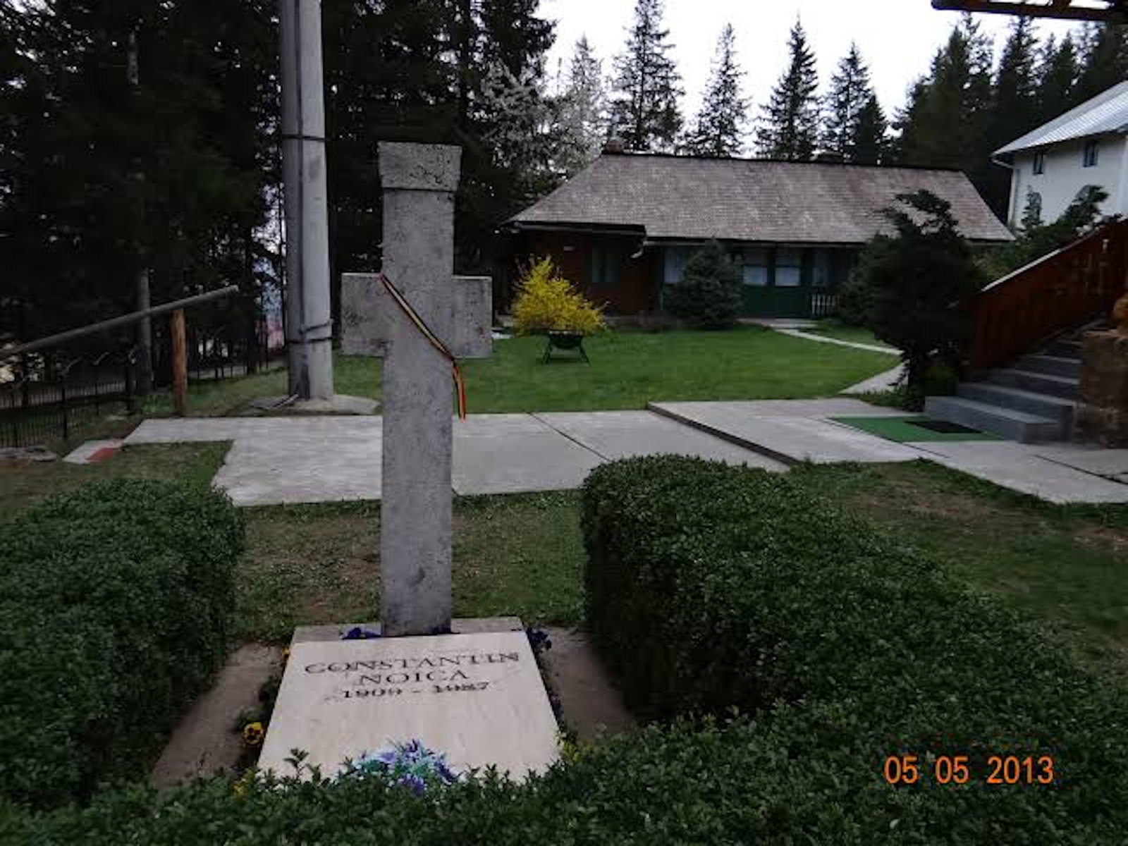 Schitul Paltinis si Mormantul lui Constantin Noica