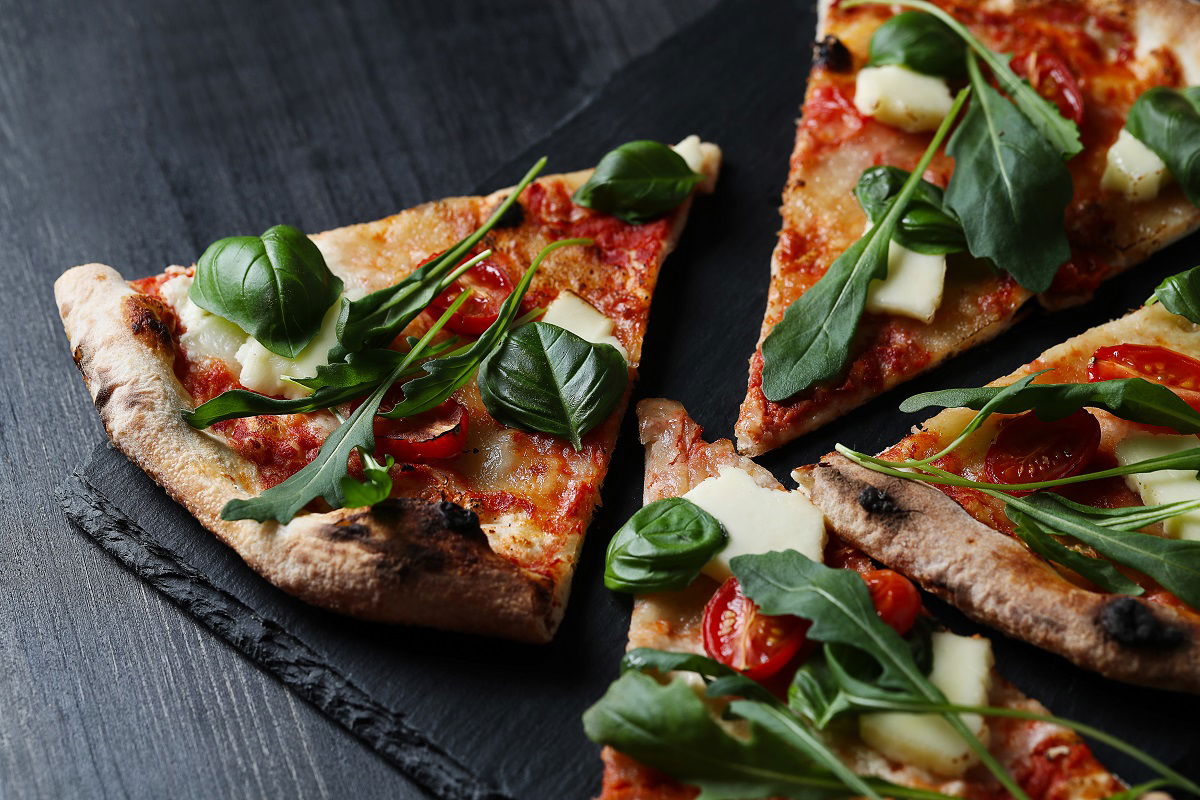 Felii de pizza sau burgeri simpli