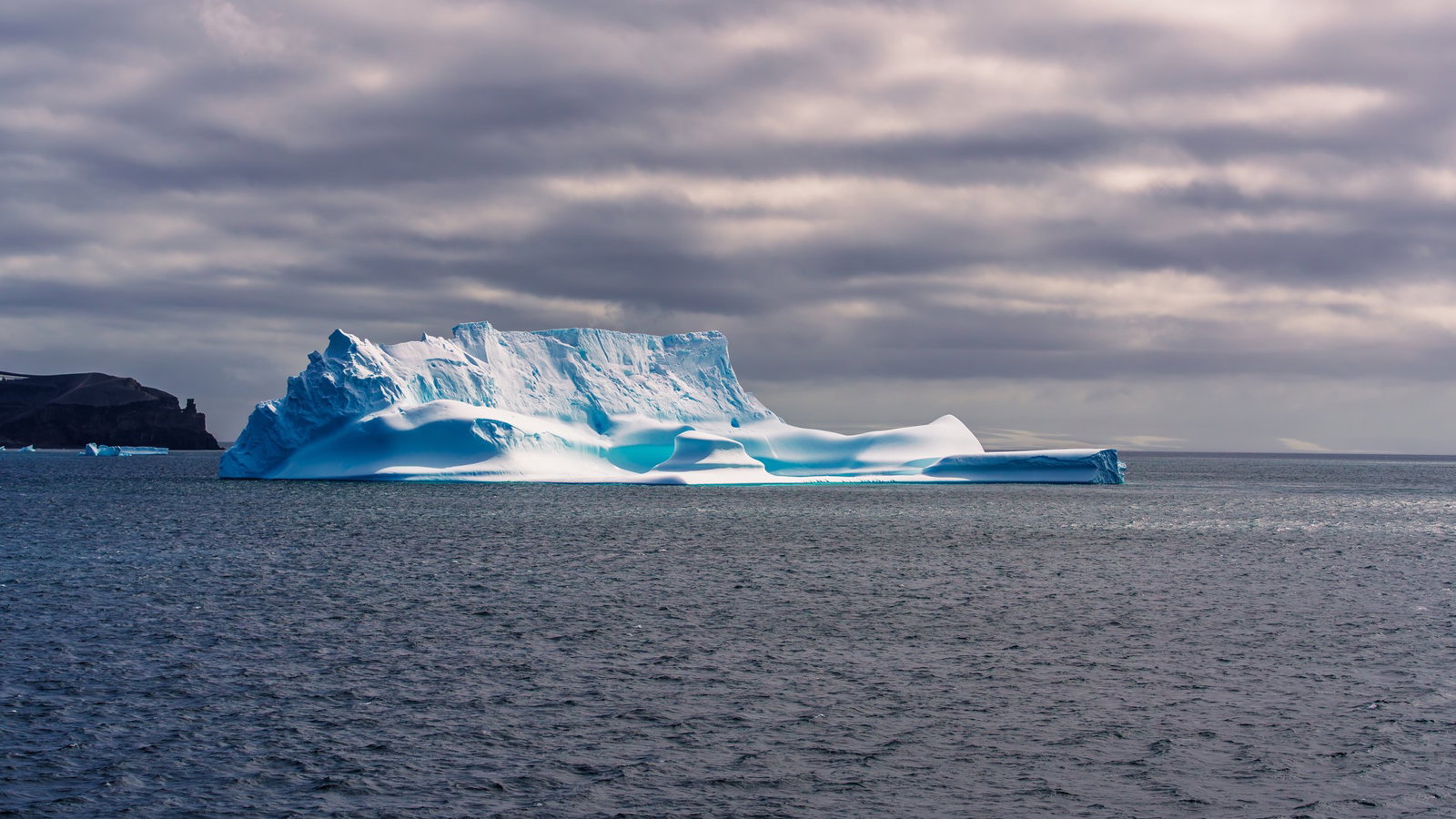 O imagine reprezentand croaziere iarna
