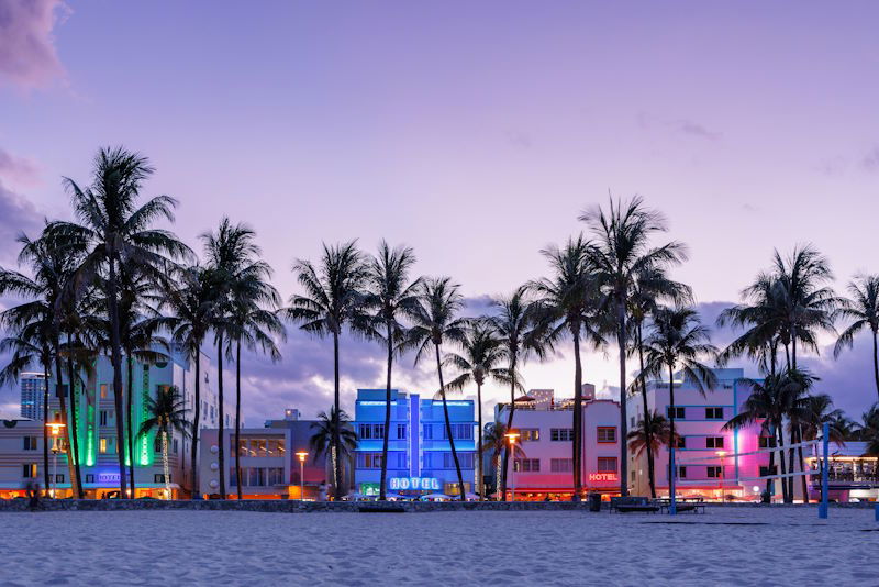 Glamour Art Deco pe Ocean Drive (Miami)